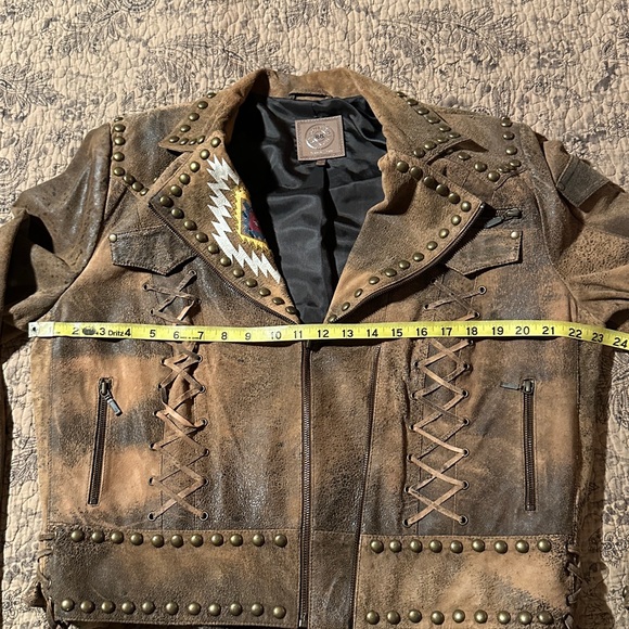 Double D Ranch Brown Leather Jacket with Native American Design - Picture 7 of 10